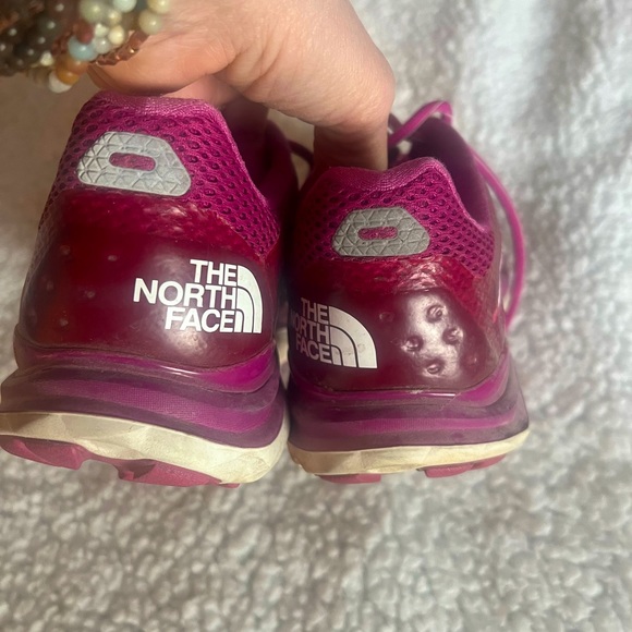The North Face running shoes SZ 10 - Picture 4 of 7